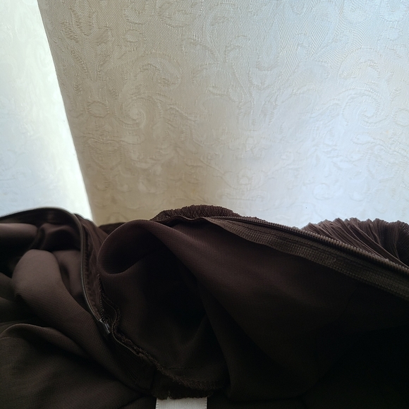 WHBM...STUNNING DRESS - Picture 4 of 6